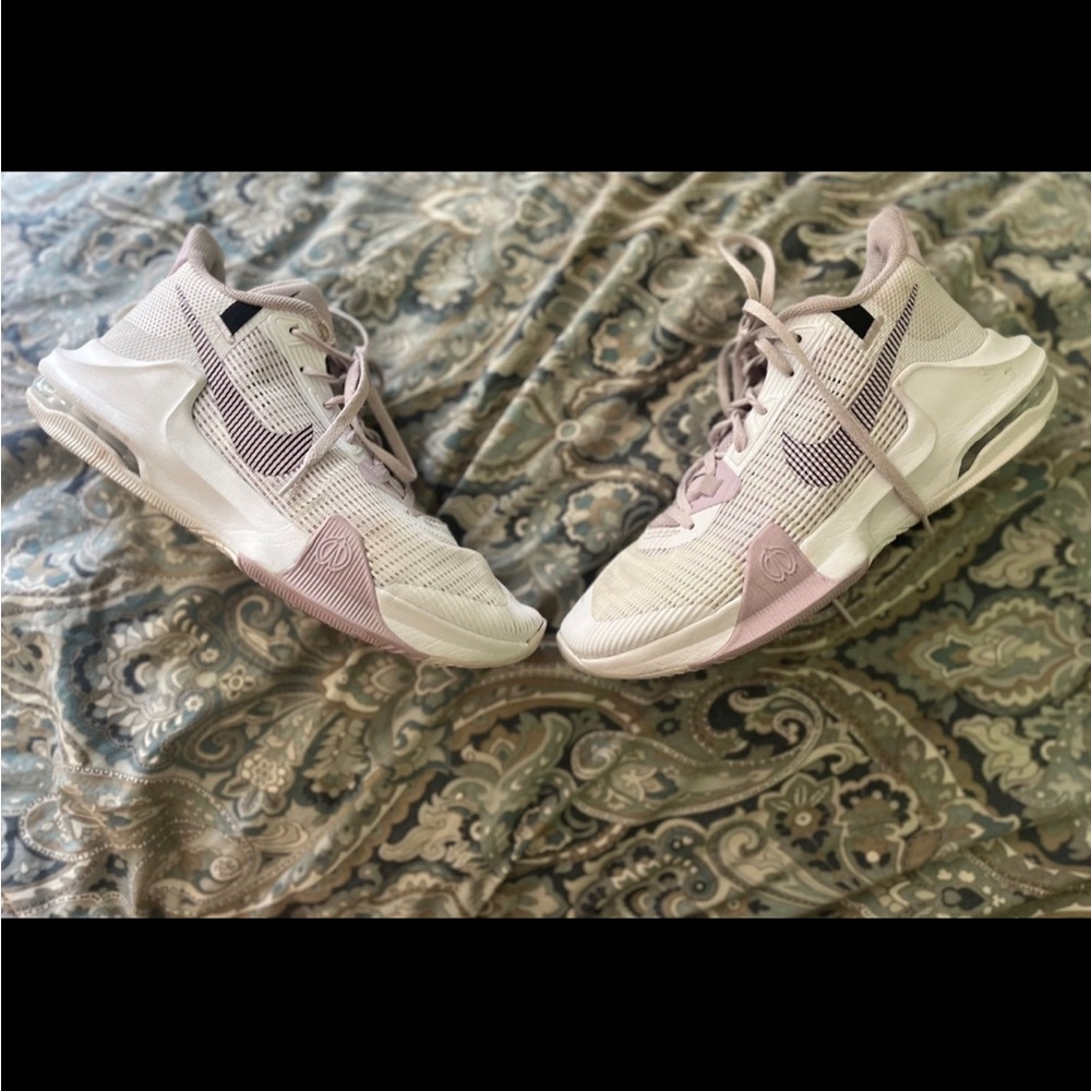 Nike Women's White and Pink Athletic Shoes